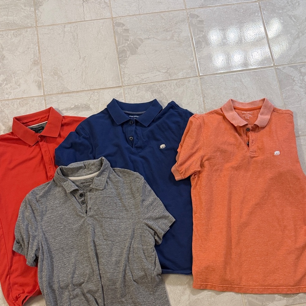 What a steal- 4 Banana Republic Men’s Polo Bundle - Navy, Red, Gray, Coral